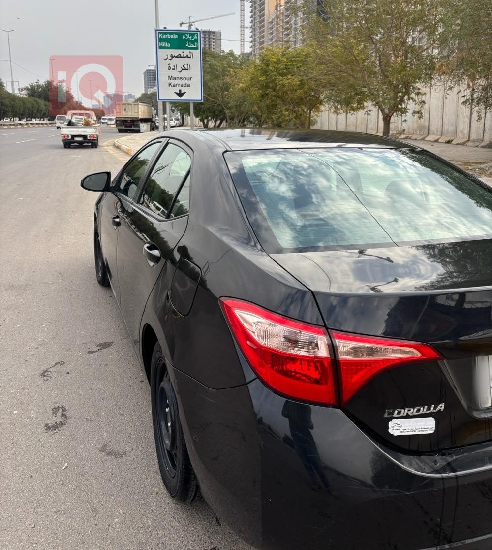 تۆیۆتا کۆرۆلا